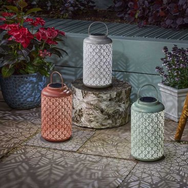 Solaire Lantern, Mixed Case