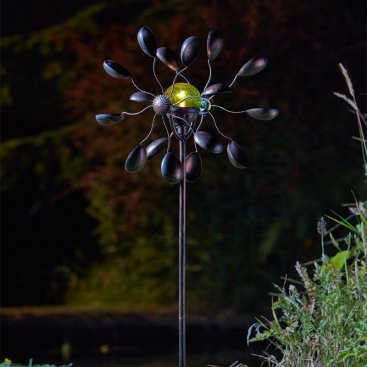 Solar Powered Venti Garden Wind Spinner Crackle Ball Globe Light 