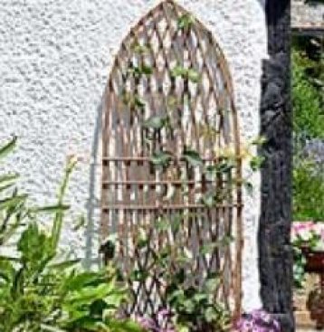 Minster Willow Trellis Gothic 1.8 x 0.6m